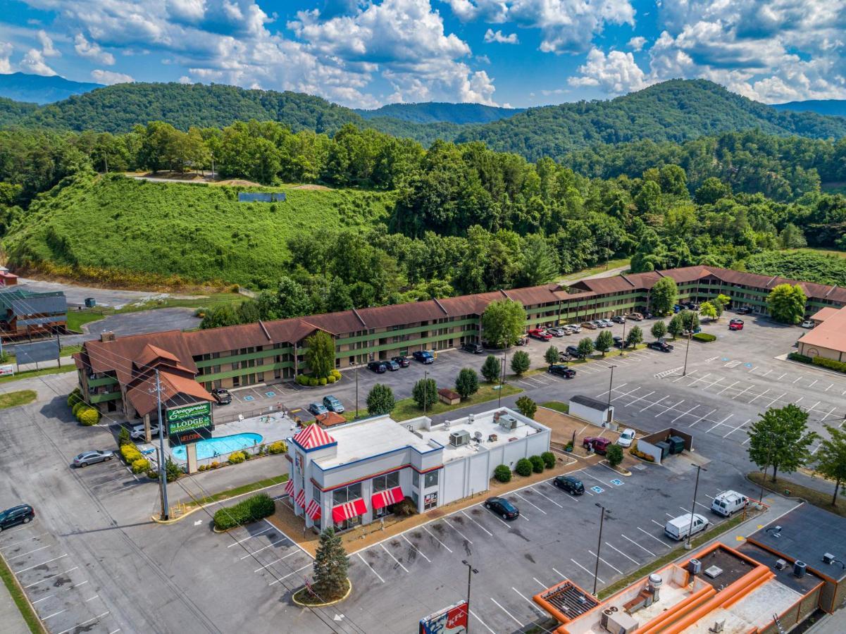 Days Inn By Wyndham Pigeon Forge South Εξωτερικό φωτογραφία