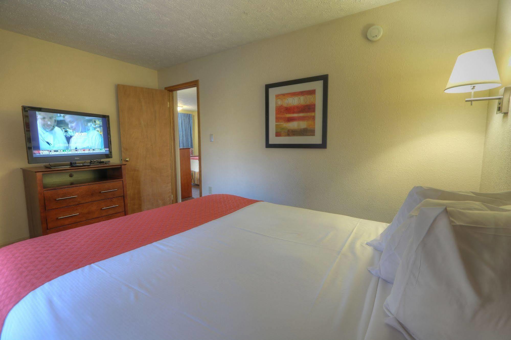 Days Inn By Wyndham Pigeon Forge South Εξωτερικό φωτογραφία