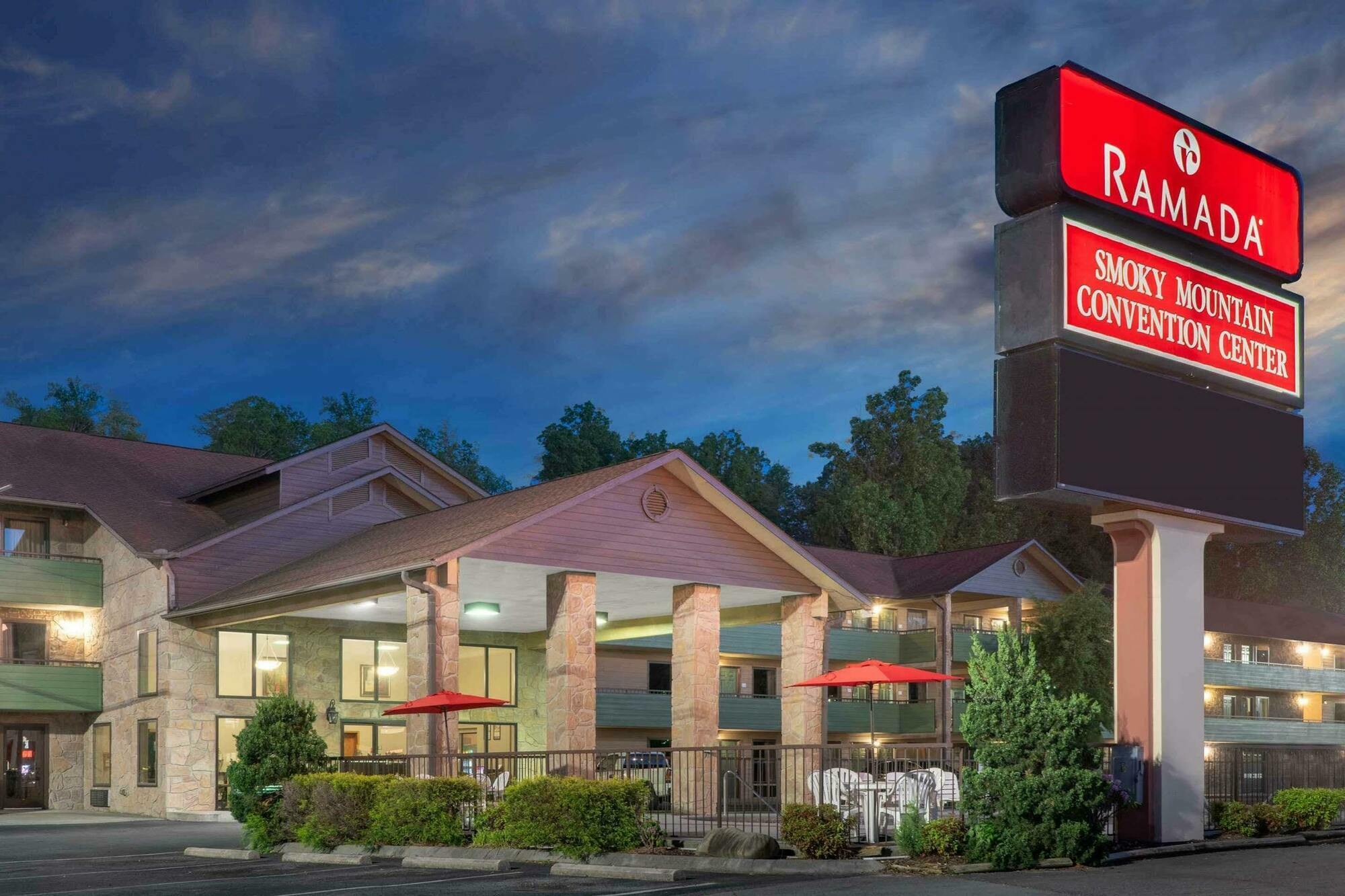 Days Inn By Wyndham Pigeon Forge South Εξωτερικό φωτογραφία